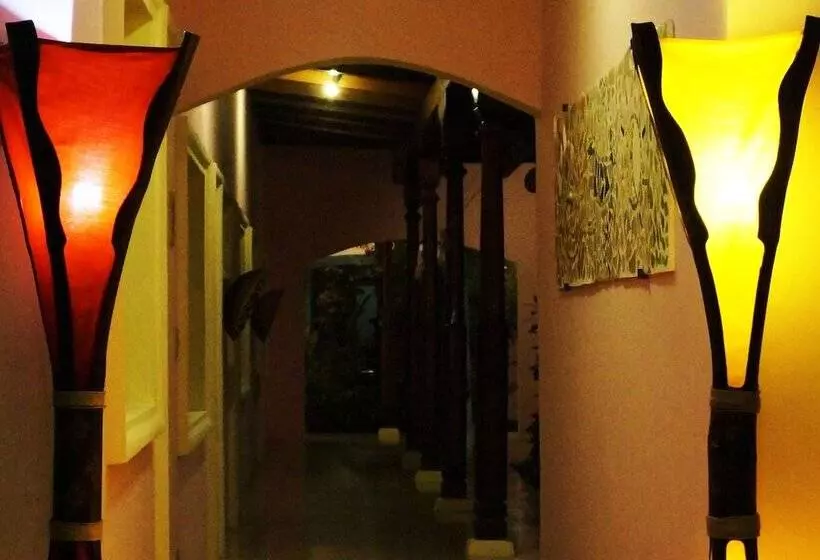 هتل Kekoldi De Granada