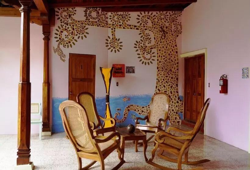 هتل Kekoldi De Granada