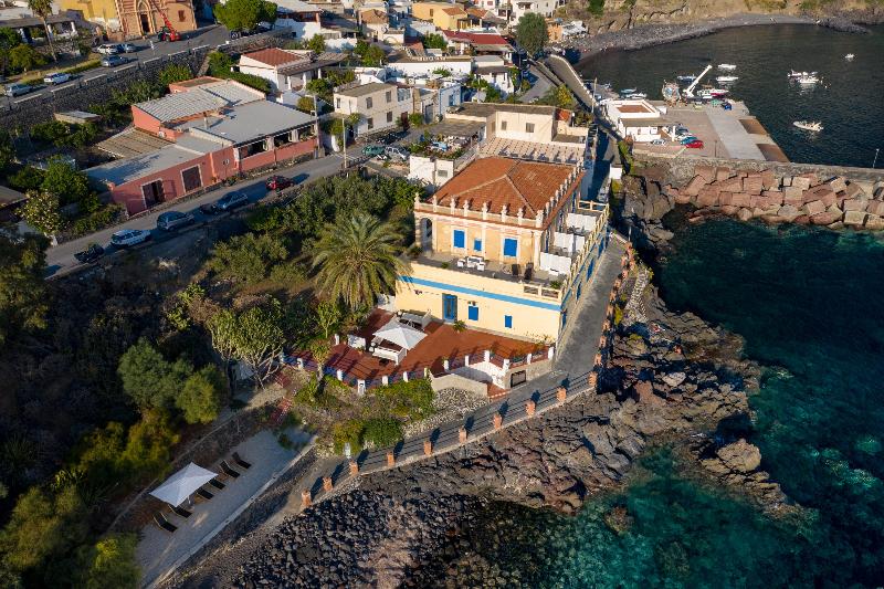 בית מלון כפרי L Ariana Isole Eolie   Una Esperienze