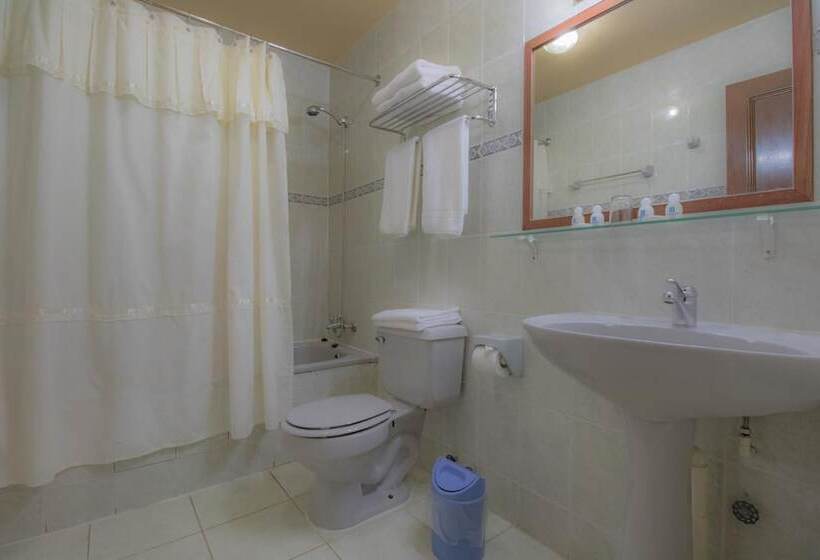 فندق Saltos Del Paine