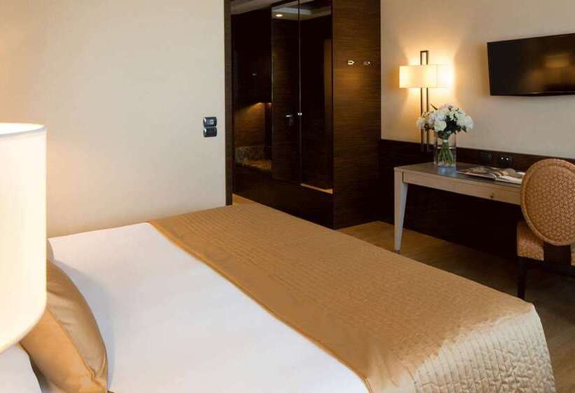 Starhotels Grand Milan