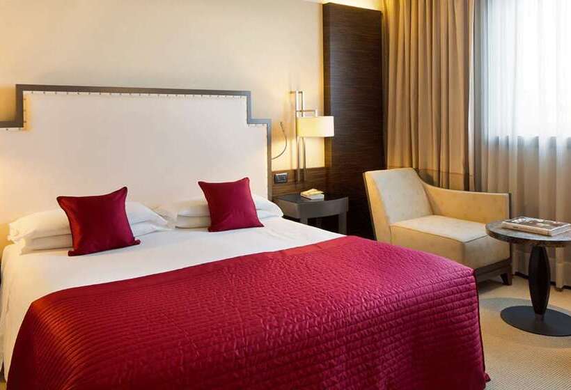 Starhotels Grand Milan
