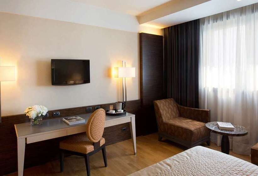 Starhotels Grand Milan