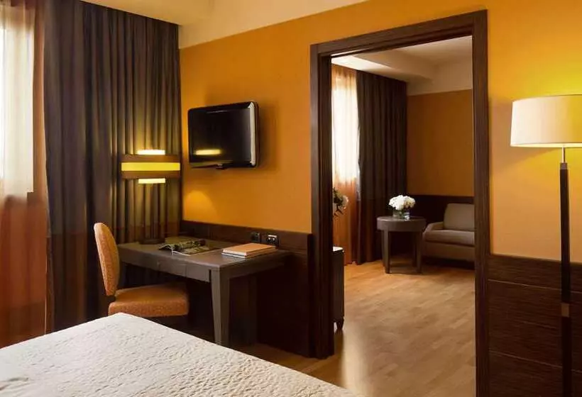 Starhotels Grand Milan