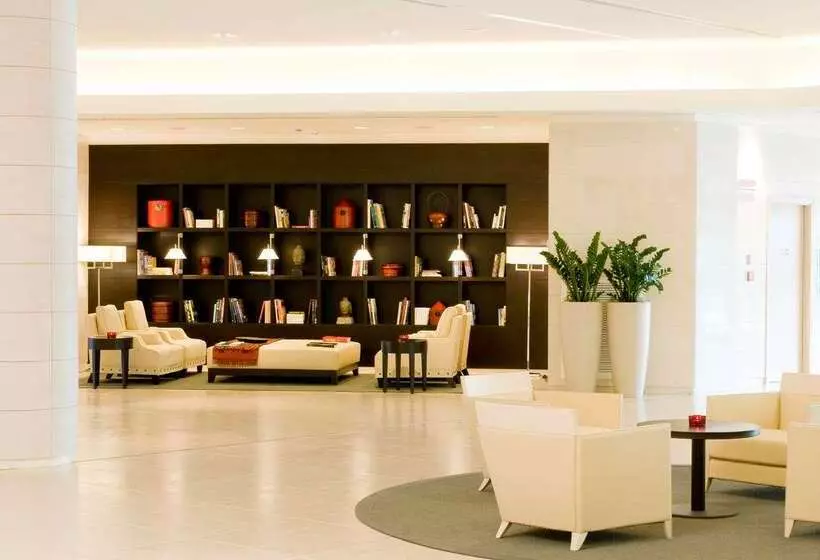 Starhotels Grand Milan