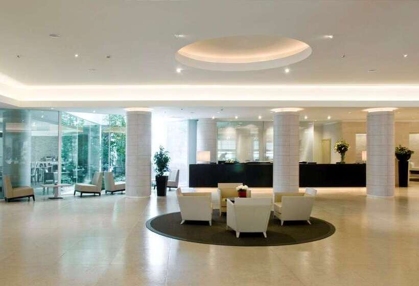 Starhotels Grand Milan