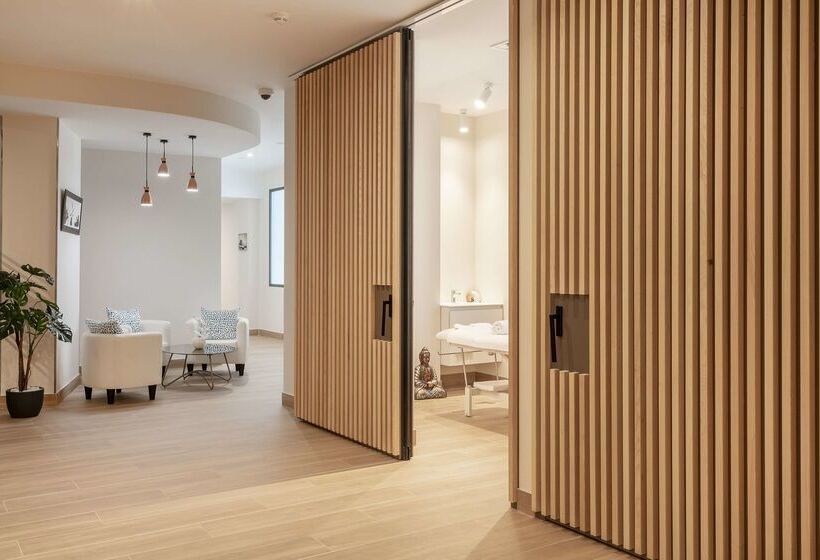 هتل Suites Del Mar By Melia