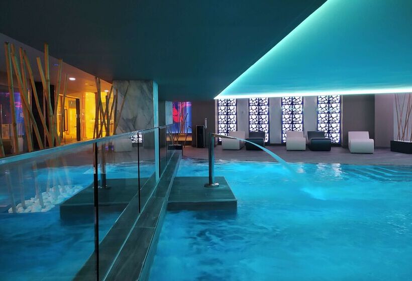 هتل Suites Del Mar By Melia