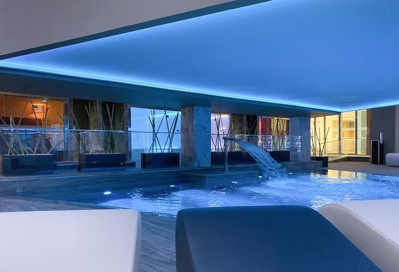 هتل Suites Del Mar By Melia