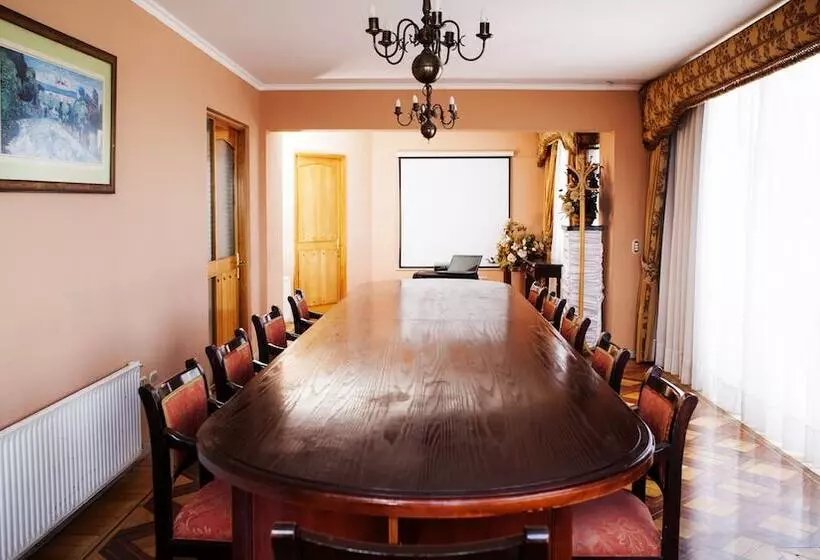 ホテル Terrano Concepción