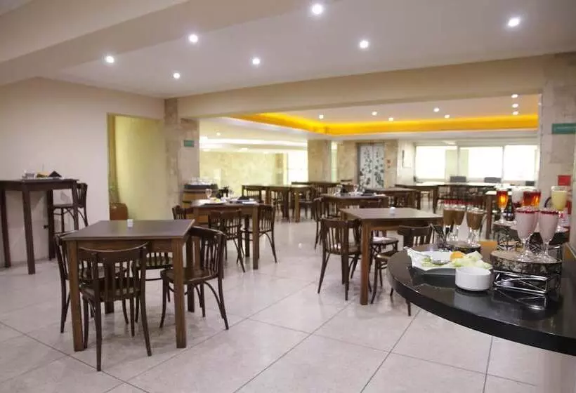 ホテル Terrano Concepción