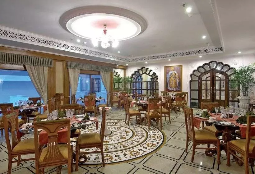 酒店 Shiv Vilas Resort