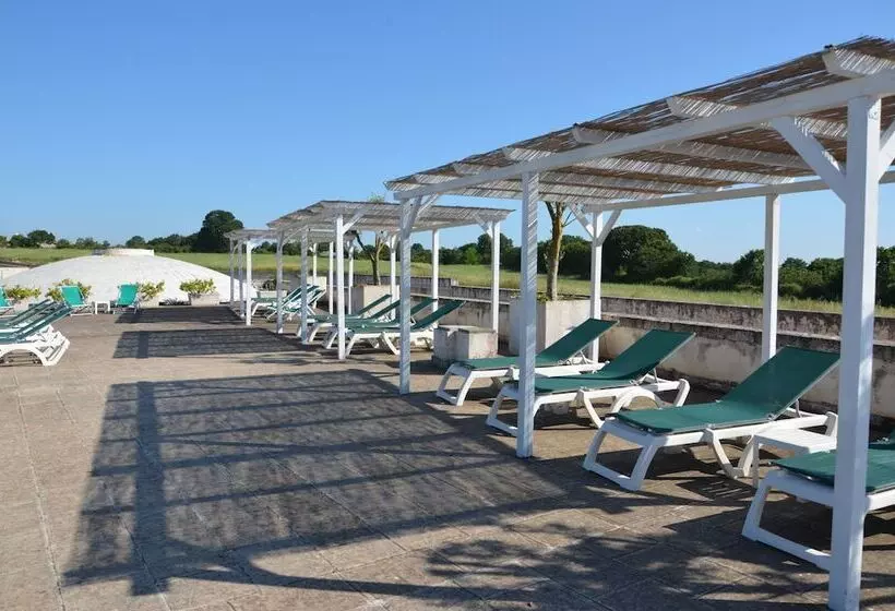 Отель Victor Country