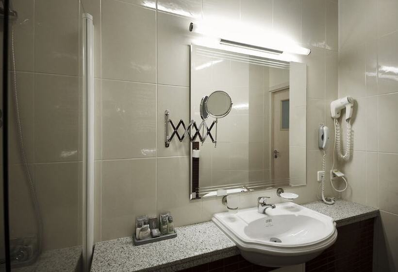 בית מלון כפרי Victoria & Business Centre Minsk