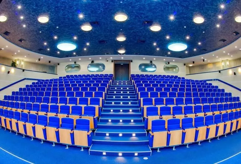 ホテル Victoria  & Business Centre Minsk