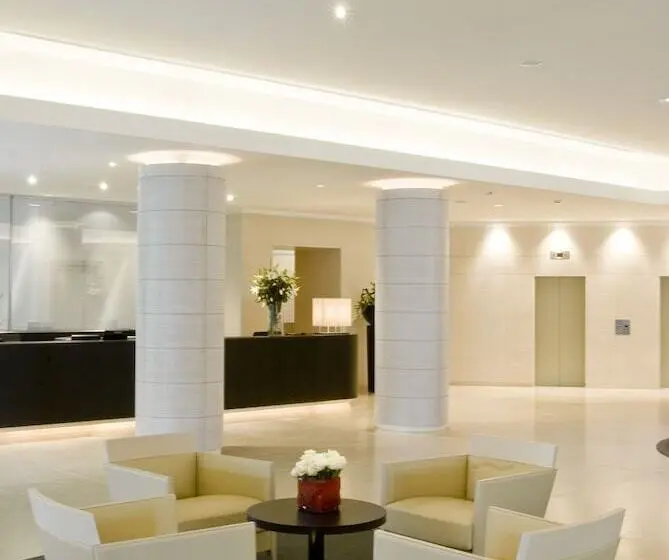 Starhotels Grand Milan