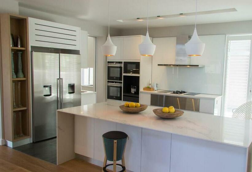 Bed & Breakfast Camps Bay Forest Pods