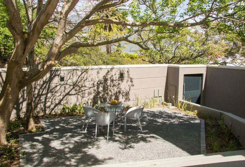 Bed & Breakfast Camps Bay Forest Pods