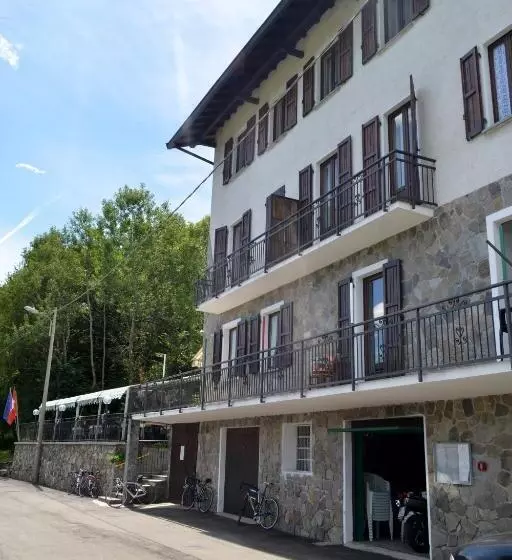 Hotelli Albergo Diana