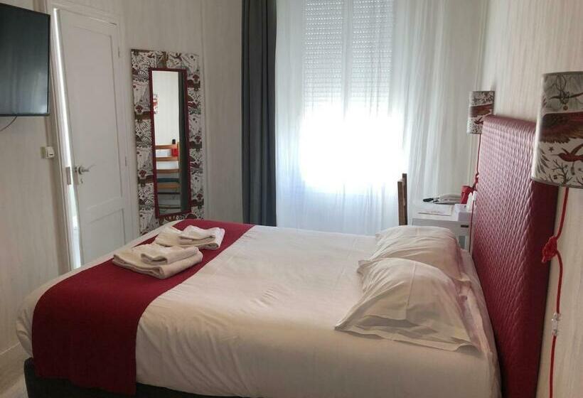 호텔 Le Crist Al, Hôtel Familial, Climatisé, En Front De Mer