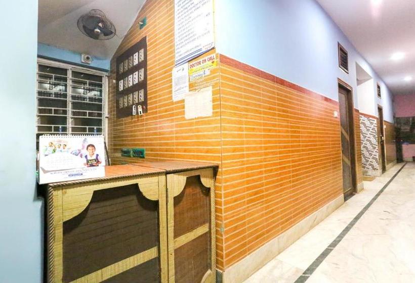 Hotel Spot On 68595  Oasis