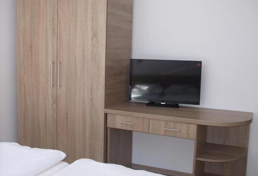 پانسیون Casa Ildikó