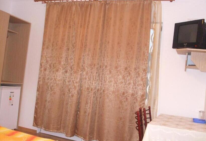 پانسیون Casa Ildikó