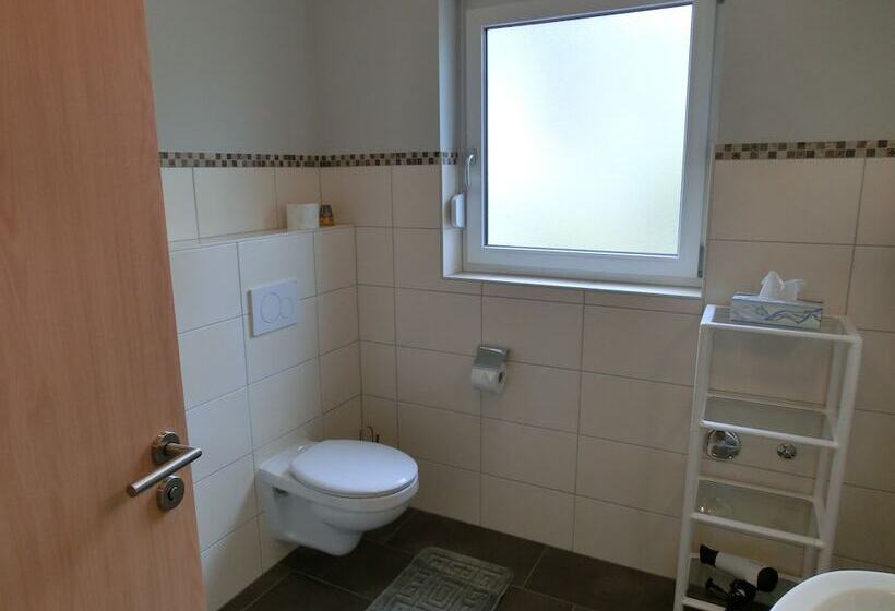 Bed and Breakfast Ferienweingut Hirschen Schulstraße