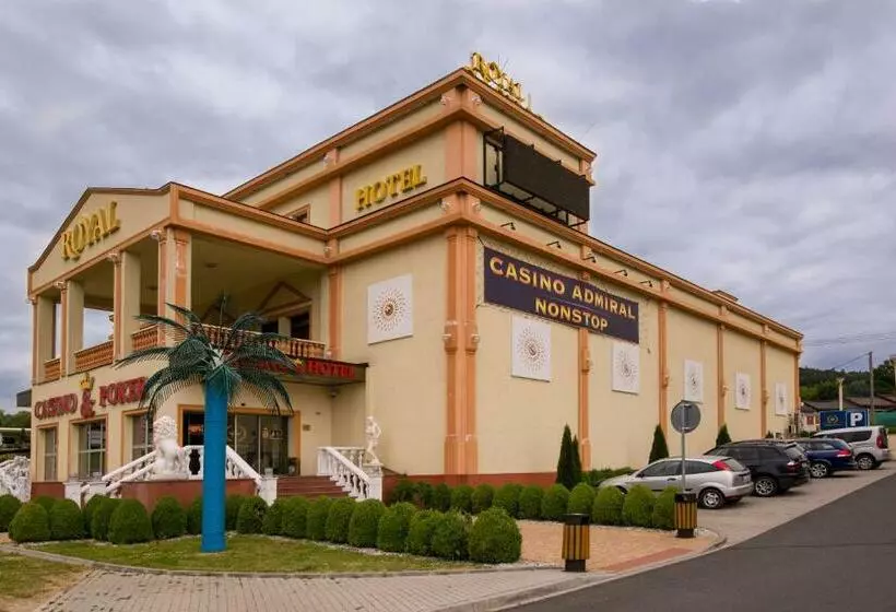 Casino & Hotel Royal