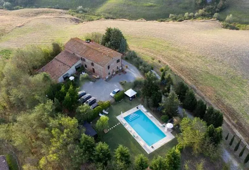 ホテル Certine Agriturismo