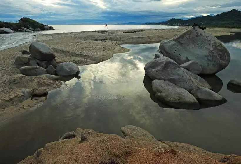 ホテル Jasayma Dentro Del Parque Tayrona