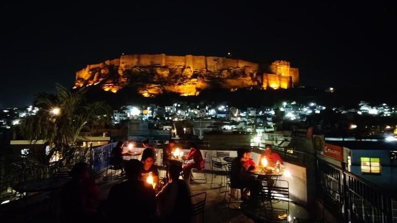 Hotel Jhankar Haveli