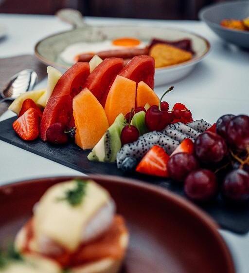 Roda Al Murooj Residences