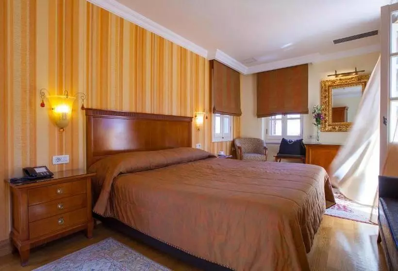 בית מלון כפרי Aetoma