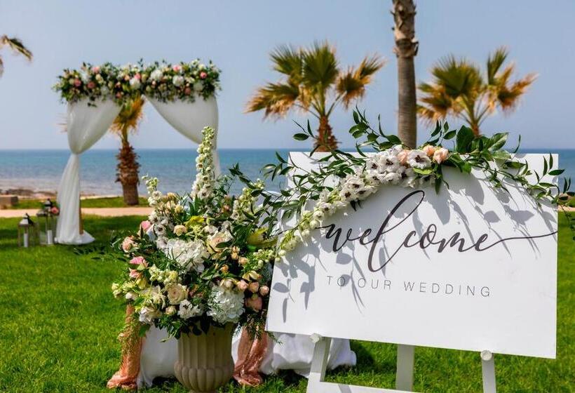 Aquamare Beach Hotel & Spa