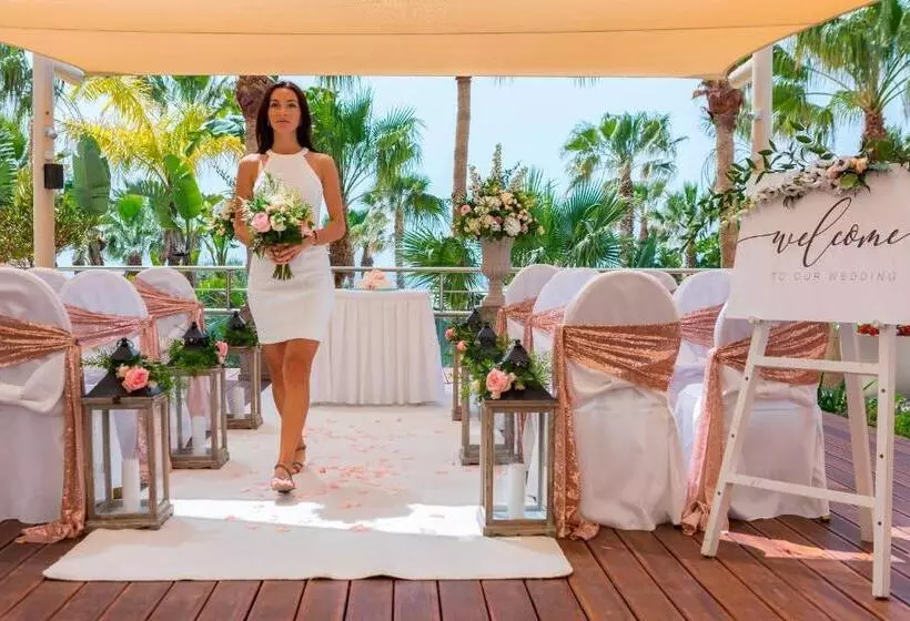 Aquamare Beach Hotel & Spa