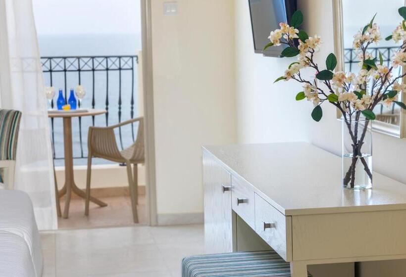 Aquamare Beach Hotel & Spa