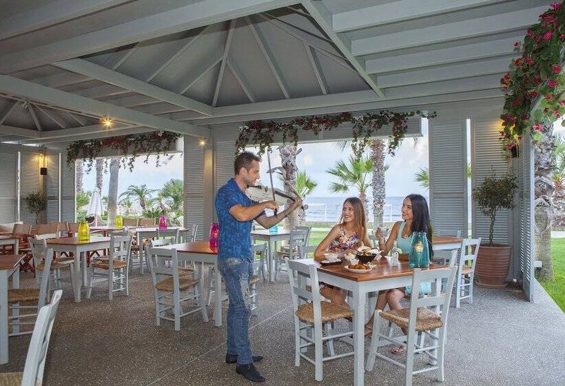 Aquamare Beach Hotel & Spa