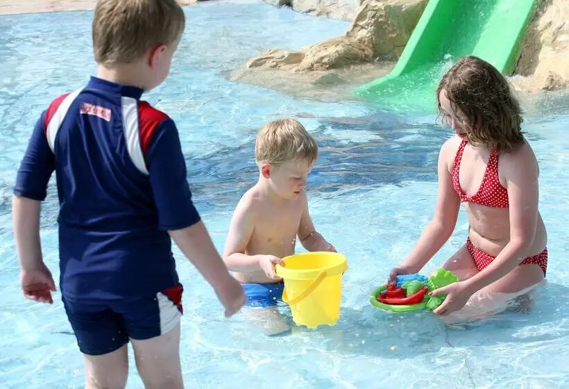 Aquamare Beach Hotel & Spa