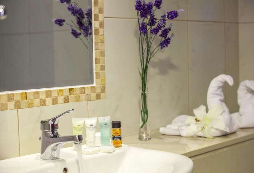 Aquamare Beach Hotel & Spa