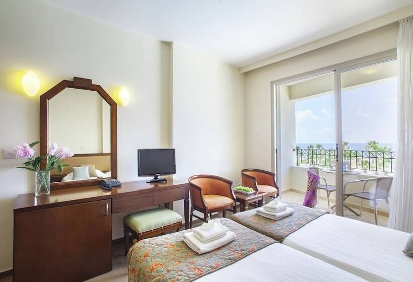 Aquamare Beach Hotel & Spa