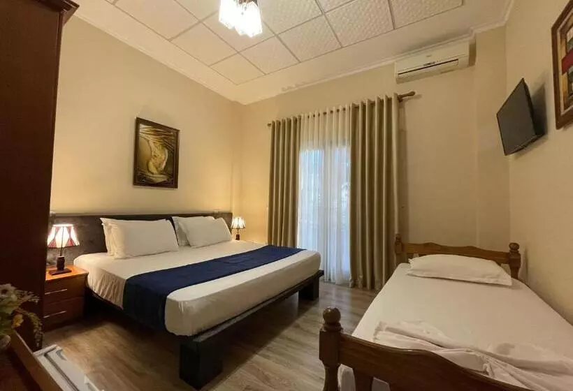 בית מלון כפרי Benilva