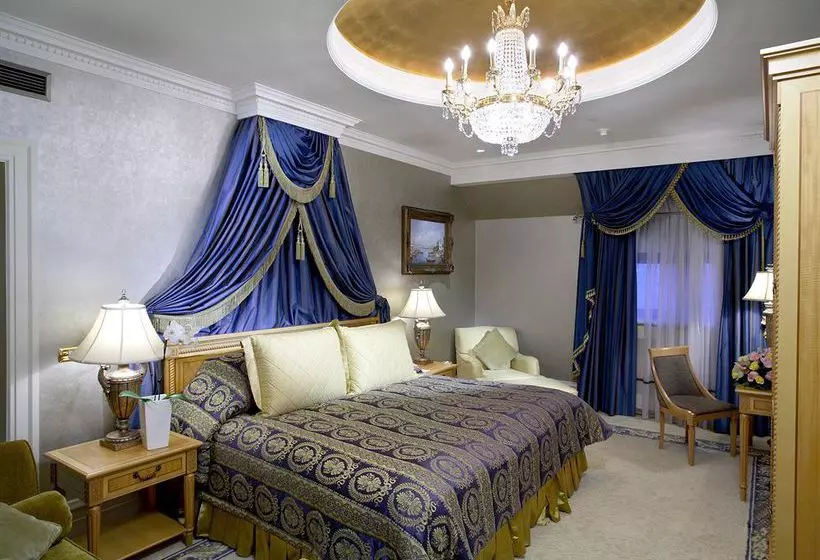 호텔 Donbass Palace