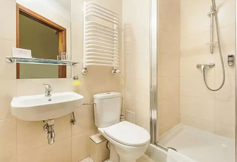 هتل Downtown Krakow