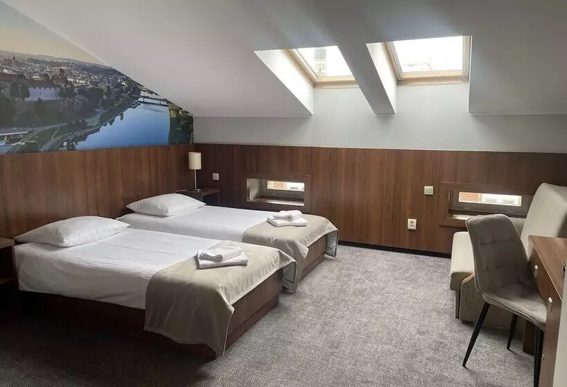 هتل Downtown Krakow