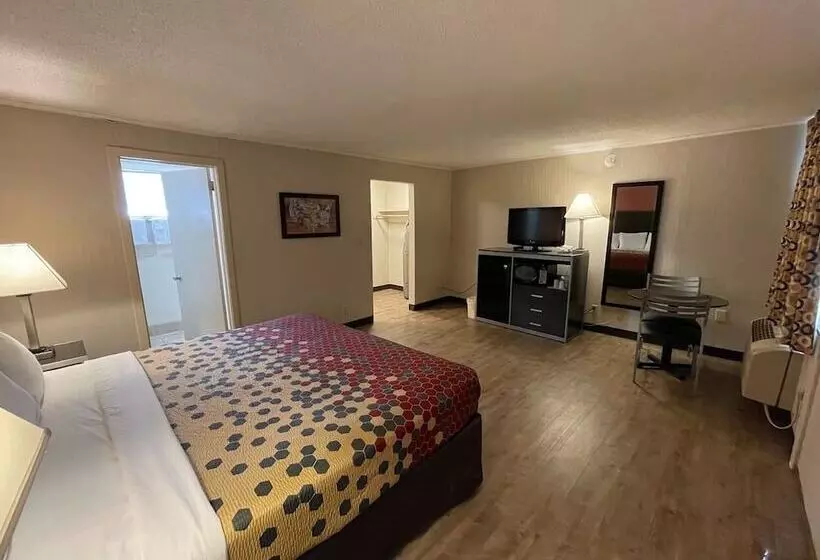 هتل Economy Inn