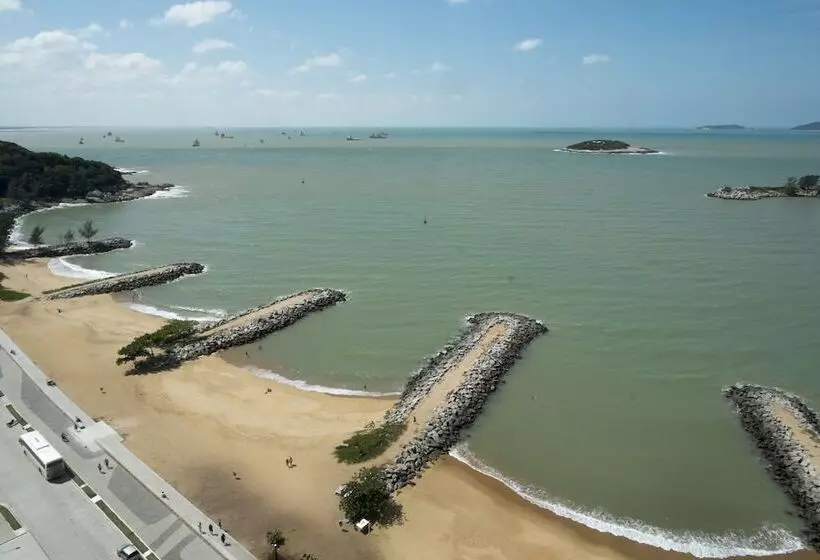 酒店 Golden Tulip Macae