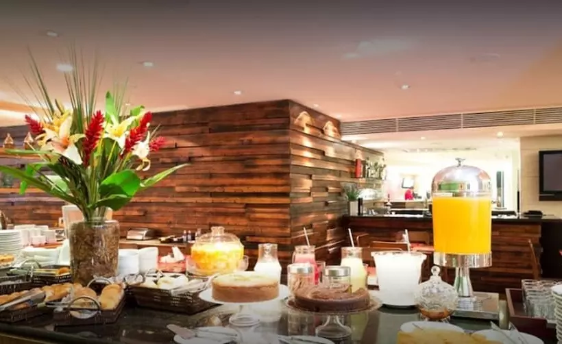 酒店 Golden Tulip Macae