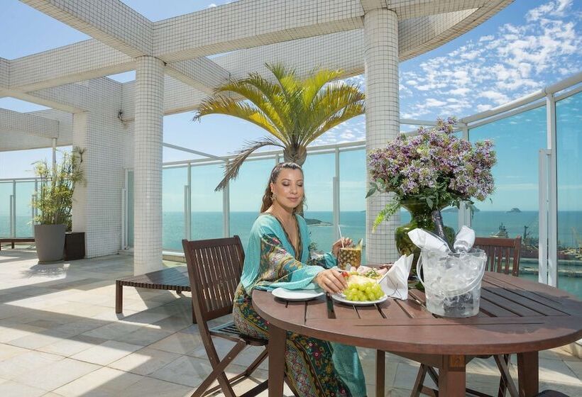 ホテル Golden Tulip Macae