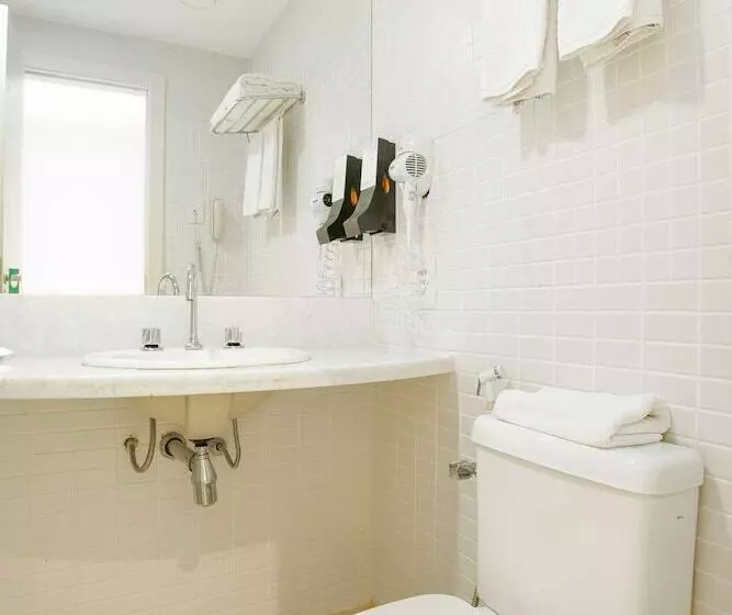 酒店 Golden Tulip Macae